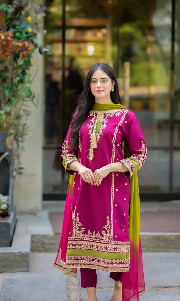 Omal By Komal - 3PC Heavy Embroidered Lawn Suit